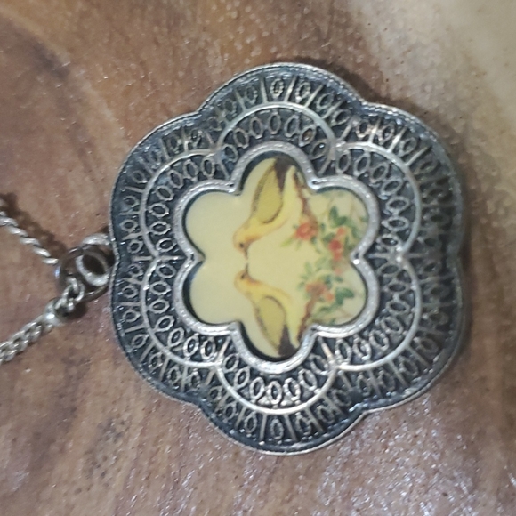 🔥3FOR15🔥Sweet little bird necklace - Picture 2 of 4